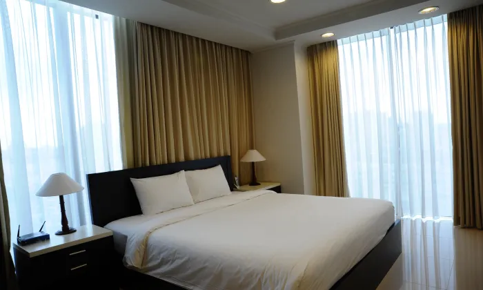 Two Bedroom Apartment For Rent in Mayfair Suites Serviced Apartment HCM 68sqm 1,100 USD/month