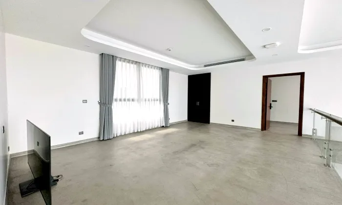 Partly Furnished Duplex 03 Bedroom d'Edge Thao Dien For Rent in HCMC 242sqm 6,240 USD/month