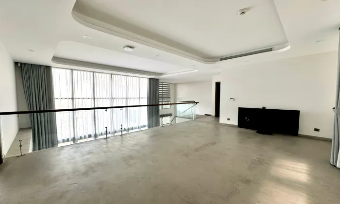 Partly Furnished Duplex 03 Bedroom d'Edge Thao Dien For Rent in HCMC 242sqm 6,240 USD/month