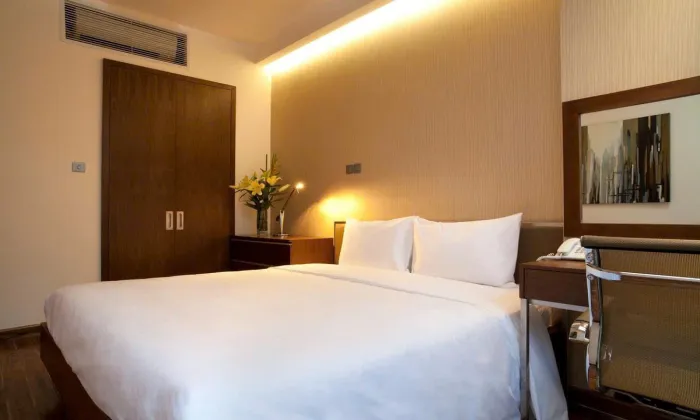 Saigon Residence Serviced Apartment For Rent in Thai Van Lung District 1 HCM 47sqm 1,550 USD/month