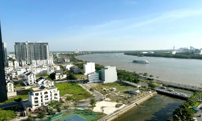 Unfurnished River View Three Bedroom Apartment For Rent HCM 120sqm 1,400 USD/month