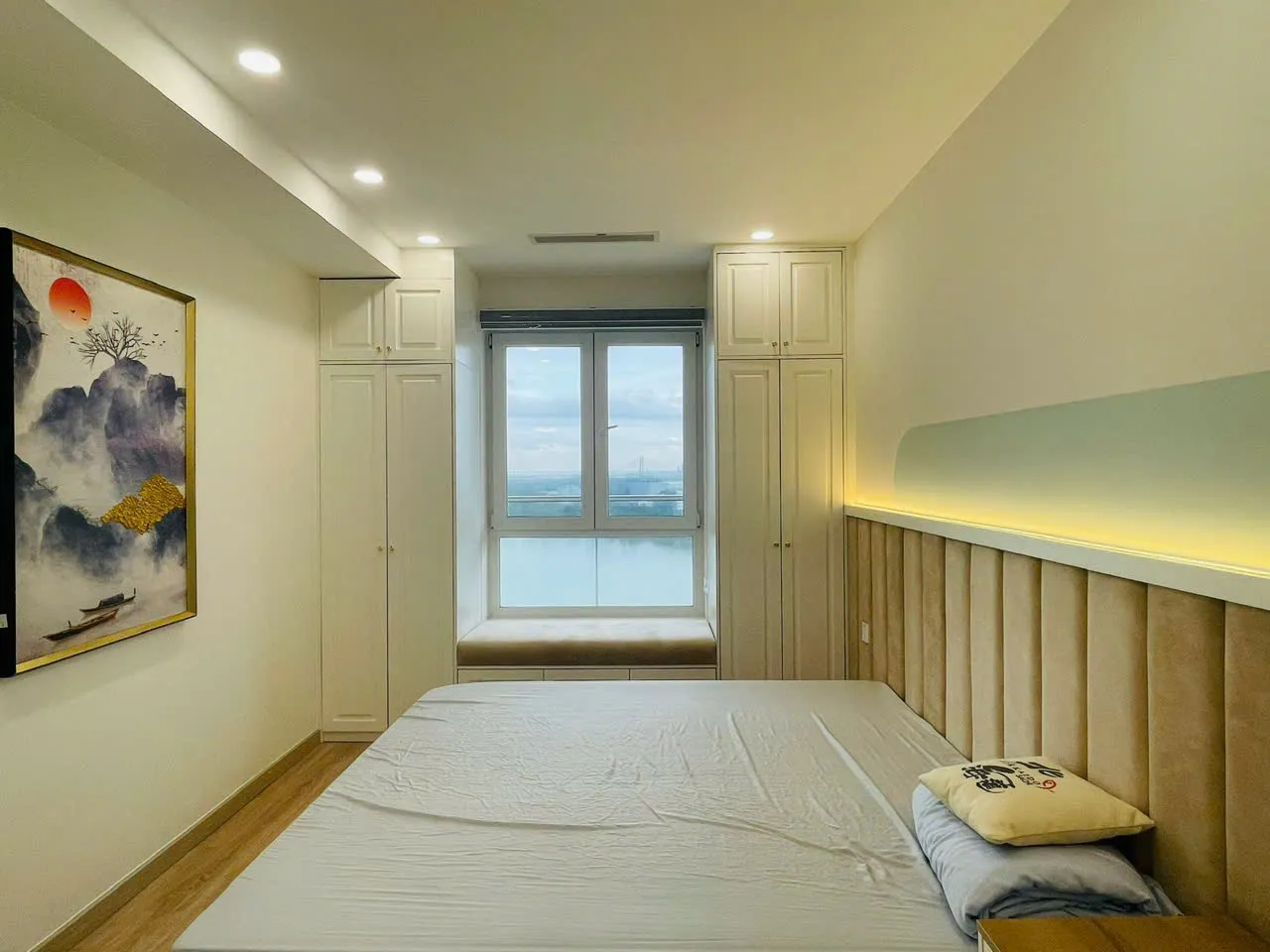 Really Spacious 3 Bedrooms 250Sqm Diamond Island Apartment For Rent 105,000,000 VND/month