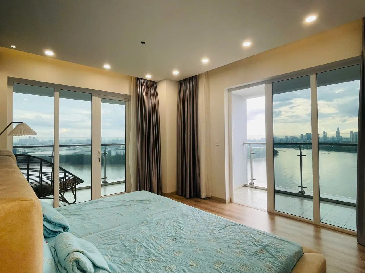 Really Spacious 3 Bedrooms 250Sqm Diamond Island Apartment For Rent 105,000,000 VND/month