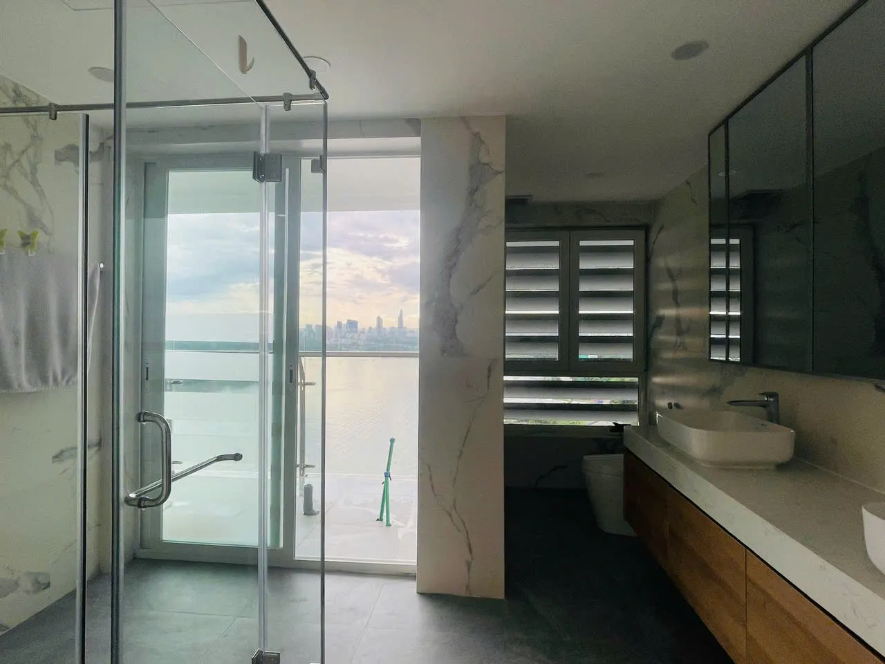 Really Spacious 3 Bedrooms 250Sqm Diamond Island Apartment For Rent 105,000,000 VND/month