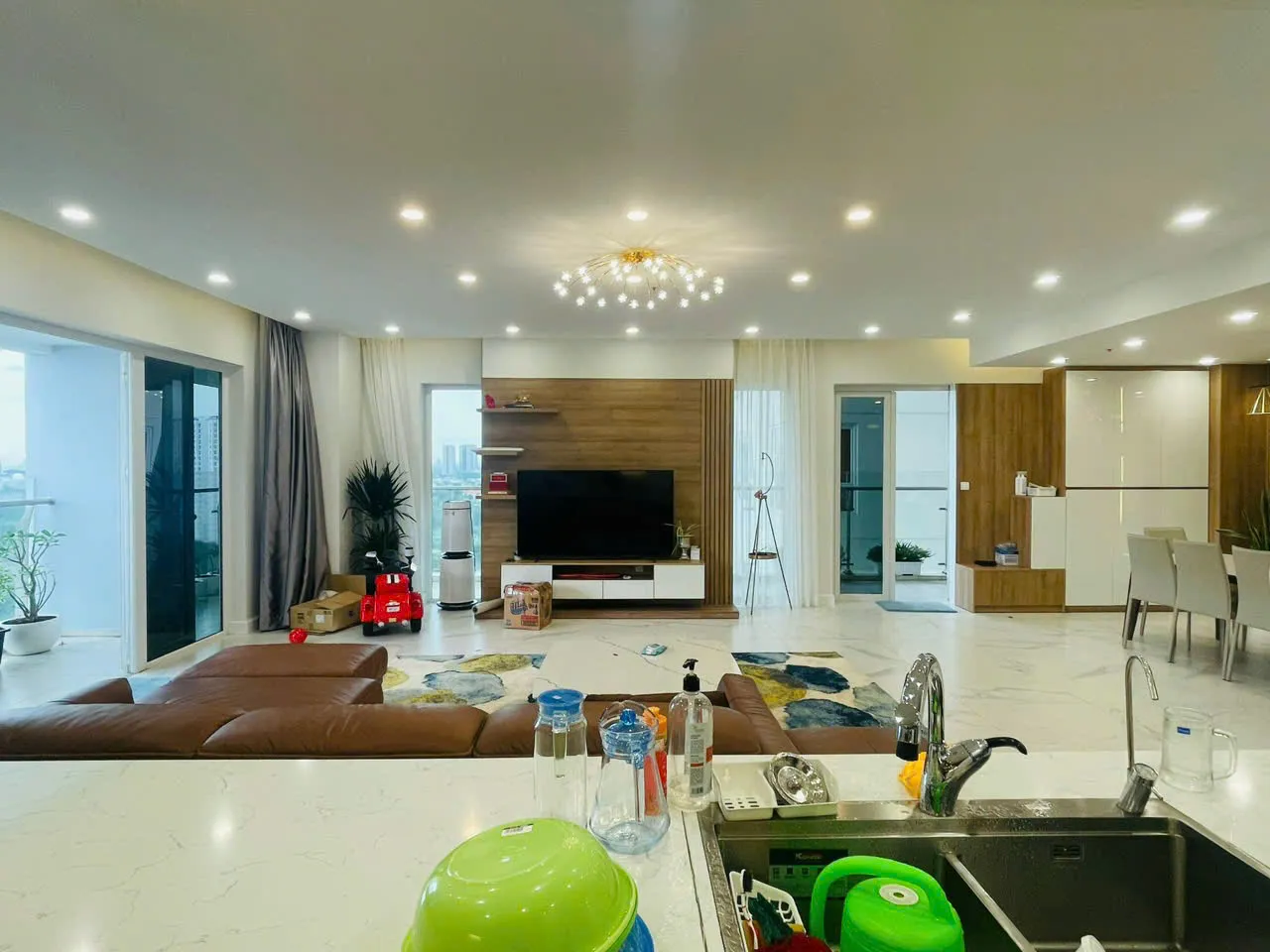 Really Spacious 3 Bedrooms 250Sqm Diamond Island Apartment For Rent 105,000,000 VND/month