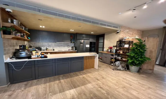 Wooden Floor 220Sqm Three Bedroom Apartment For Rent in Diamond Island 75,000,000 VND/month