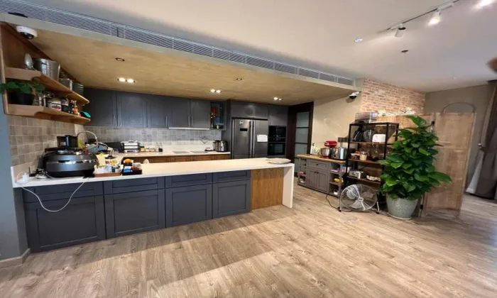 Wooden Floor 220Sqm Three Bedroom Apartment For Rent in Diamond Island 75,000,000 VND/month