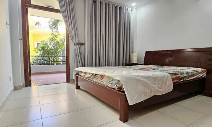 Small House For Rent Alley Le Van Mien Thao Dien Ho Chi Minh City 200sqm 1,400 USD/month