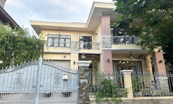 Corner House For Rent in Compound Thao Dien 2 Nguyen Van Huong HCMC 450sqm 2,800 USD/month