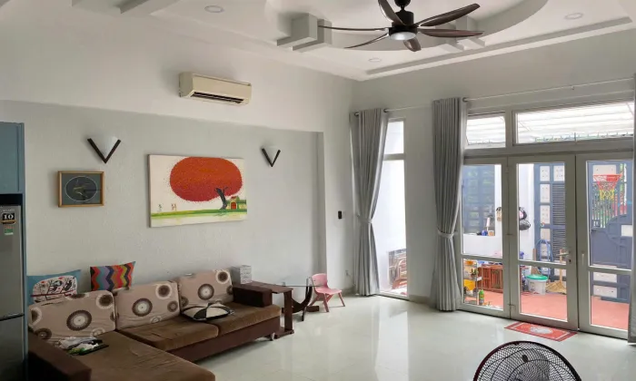 Three Bedroom 35 Million House For Rent in Thao Dien HCMC 200sqm 1,400 USD/month
