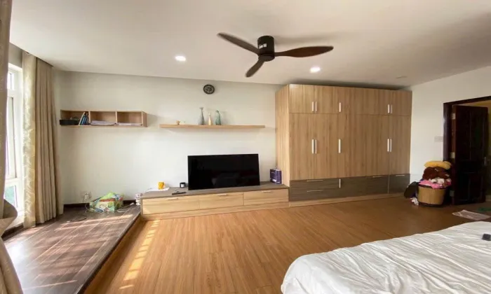 Nice balcony House for rent in Street 1 Lang Bao Chi Thao Dien HCMC 250sqm 1,400 USD/month