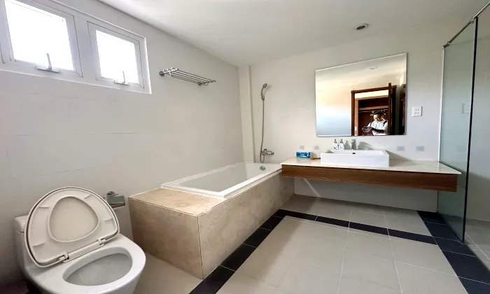 Very Good Size 02 Bedroom Apartment For Rent in District 3 HCMC 120sqm 1,400 USD/month