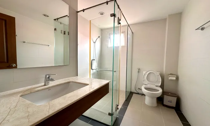 Very Good Size 02 Bedroom Apartment For Rent in District 3 HCMC 120sqm 1,400 USD/month