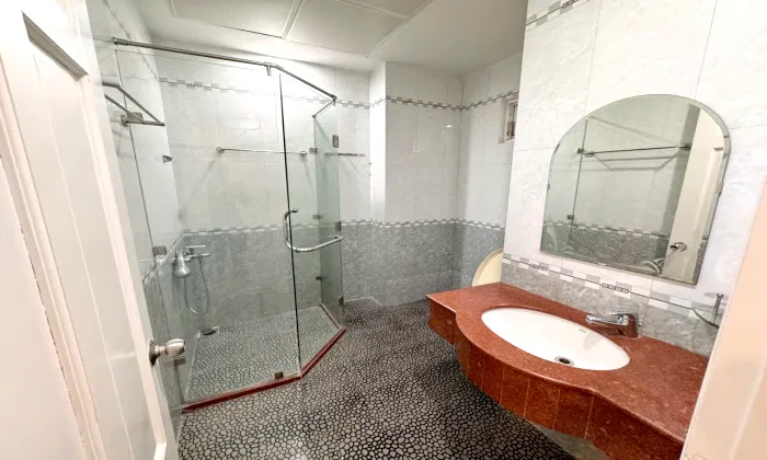 Spacious 01 Bedroom Apartment For Rent in Dien Bien Phu Binh Thanh District HCM 50sqm 650 USD/month