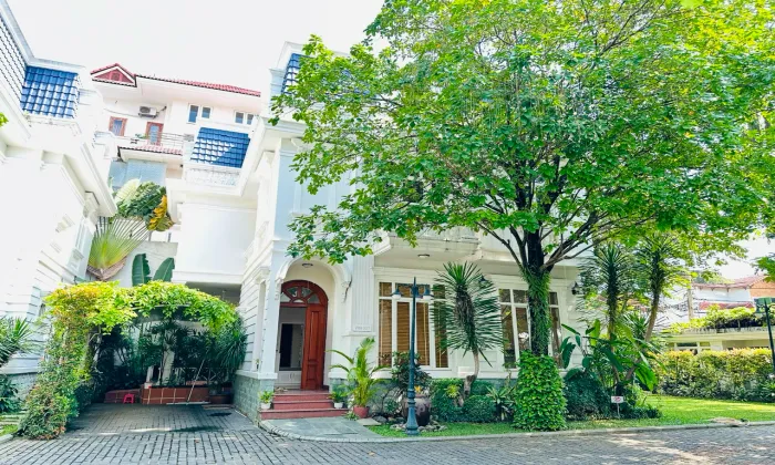 Nice Clean and Secure Villa For Rent in Tran Ngoc Dien Thao Dien Ward HCM 500sqm 3,950 USD/month
