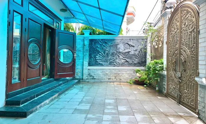 House For Rent in Compound 03 Quoc Huong Street Thao Dien Ward HCMC 400sqm 1,800 USD/month