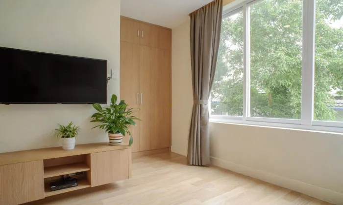 Bright Light Studio Equinox Serviced Apartment For Rent in District 3 HCM 45sqm 650 USD/month