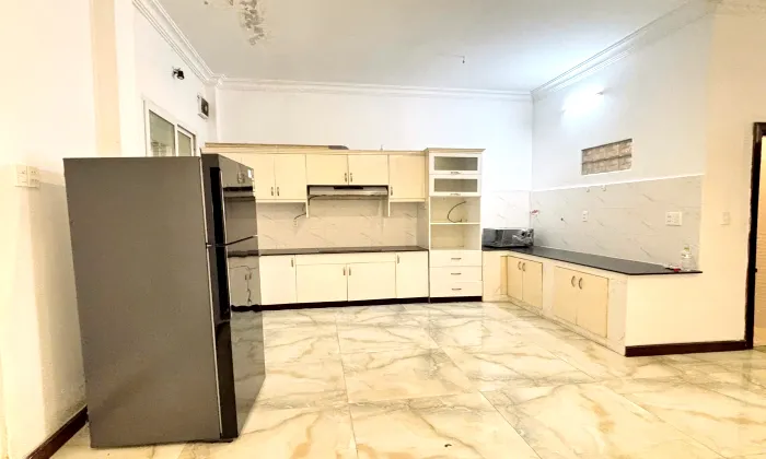 Nice Three Bedroom House For Rent in Tran Ngoc Dien Thao Dien HCMC 400sqm 2,000 USD/month
