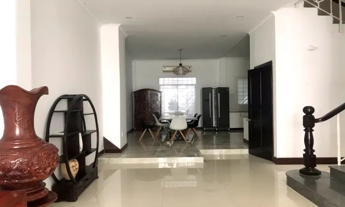 Nice Three Bedroom House For Rent in Tran Ngoc Dien Thao Dien HCMC 400sqm 2,000 USD/month