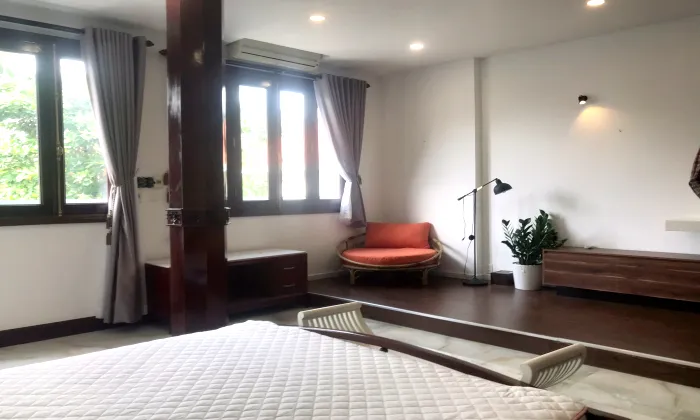 Nice Three Bedroom House For Rent in Tran Ngoc Dien Thao Dien HCMC 400sqm 2,000 USD/month