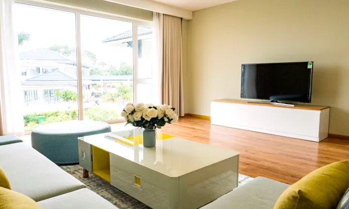 Saigon Villas Hill For Rent in District 9 Ho Chi Minh City 700sqm 3,300 USD/month