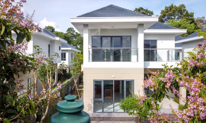 Nice Garden Saigon Villa Hill For Rent in District 9 Ho Chi Minh City 500sqm 2,300 USD/month