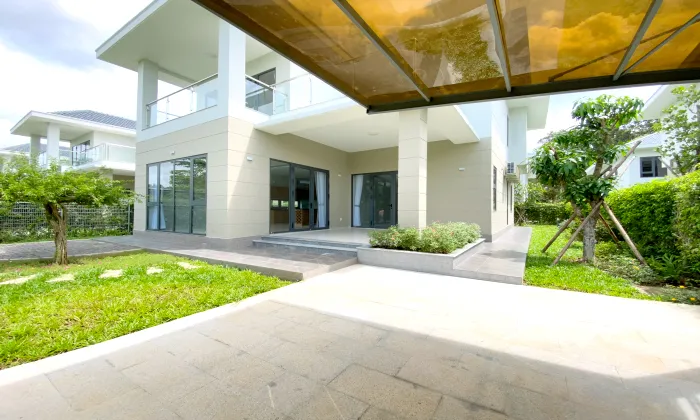Nice Garden Saigon Villa Hill For Rent in District 9 Ho Chi Minh City 500sqm 2,300 USD/month