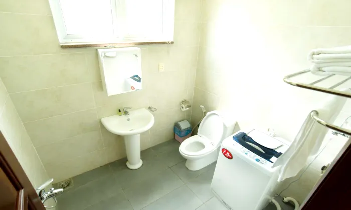 Garden Lakeview Villas Golf Resort For Rent in District 9 HCMC 260sqm 1,300 USD/month