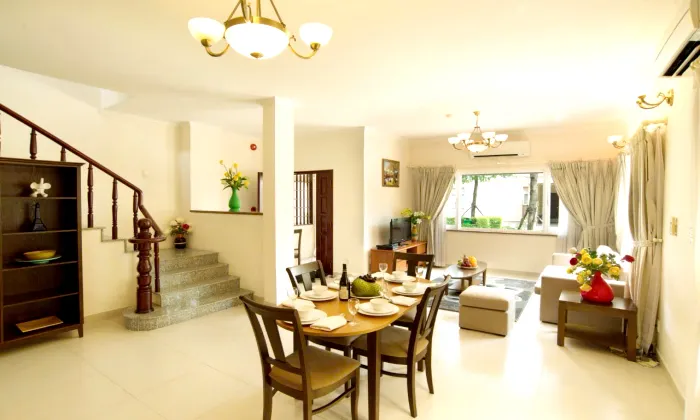 Garden Lakeview Villas Golf Resort For Rent in District 9 HCMC 260sqm 1,300 USD/month