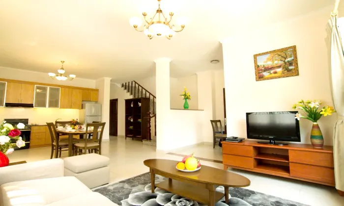 Garden Lakeview Villas Golf Resort For Rent in District 9 HCMC 260sqm 1,300 USD/month