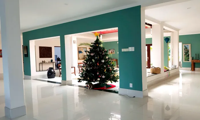 Big Garden Lakeview Villas For Rent in District 9 Ho Chi Minh City 644sqm 2,200 USD/month