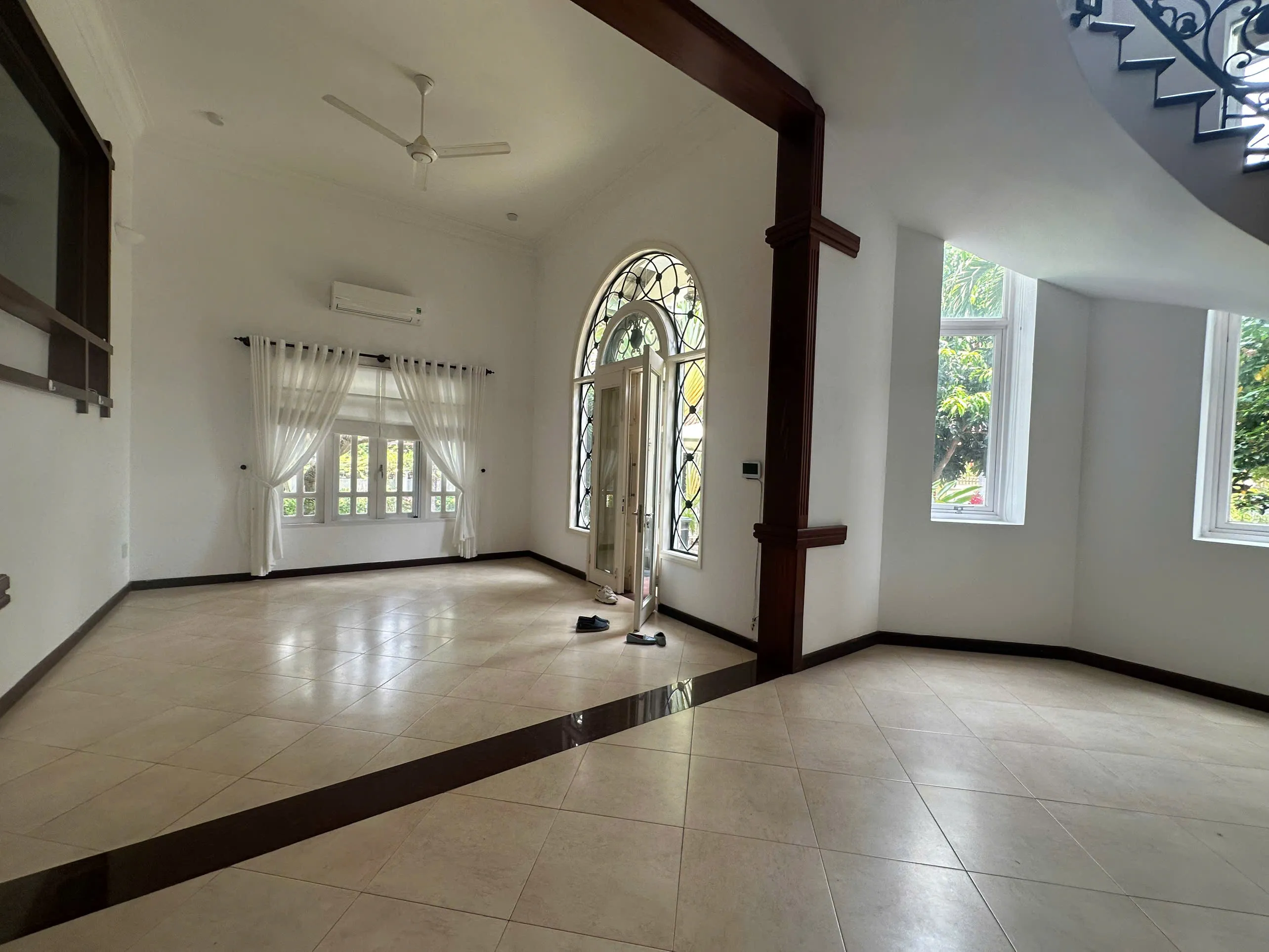 So Good Conditions Villa For Rent in Compound Thao Dien 1 HCMC 700sqm 5,500 USD/month