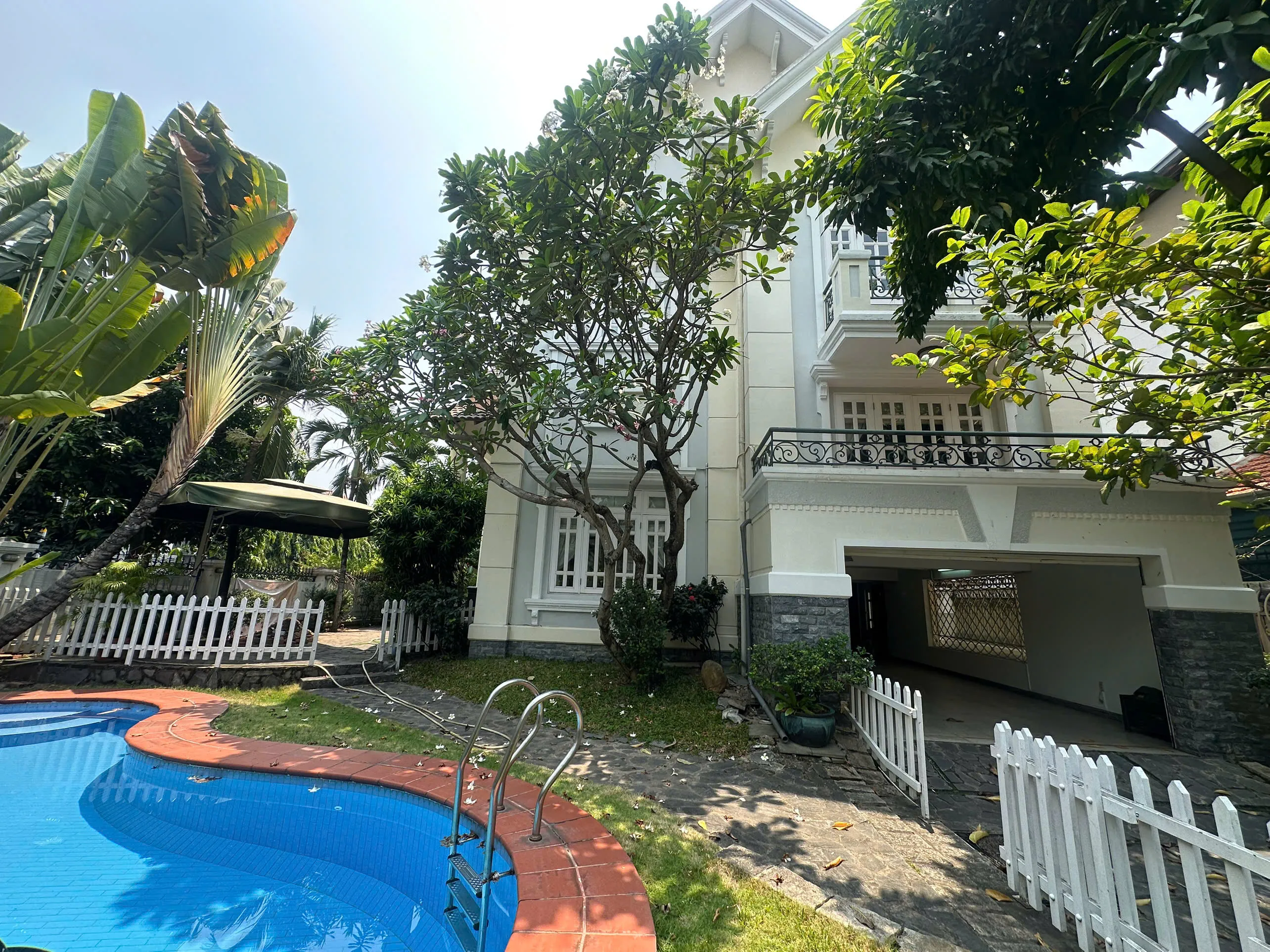 So Good Conditions Villa For Rent in Compound Thao Dien 1 HCMC 700sqm 5,500 USD/month