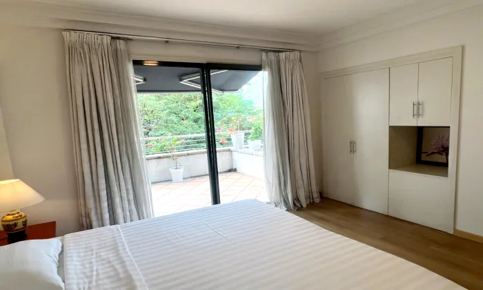 So Big Balcony 02 Bedroom Serviced Apartment in District 3 For Rent HCM 140sqm 1,400 USD/month