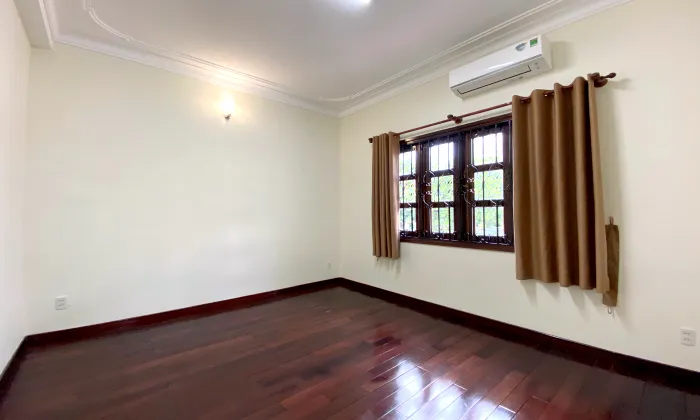 Nice Renovated Villa For Rent in 188 Nguyen Van Huong Street Thao Dien HCM 500sqm 2,800 USD/month