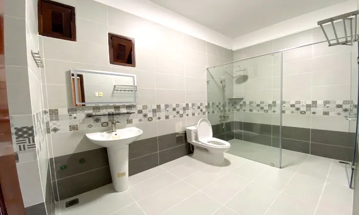 Nice Renovated Villa For Rent in 188 Nguyen Van Huong Street Thao Dien HCM 500sqm 2,800 USD/month