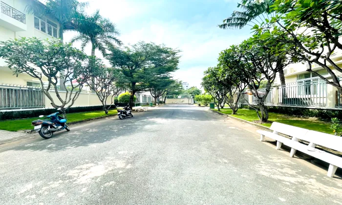 Nice Pool Garden Villa For Rent in 216 Nguyen Van Huong Thao Dien HCM 700sqm 4,000 USD/month