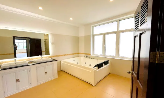 Nice Pool Garden Villa For Rent in 216 Nguyen Van Huong Thao Dien HCM 700sqm 4,000 USD/month