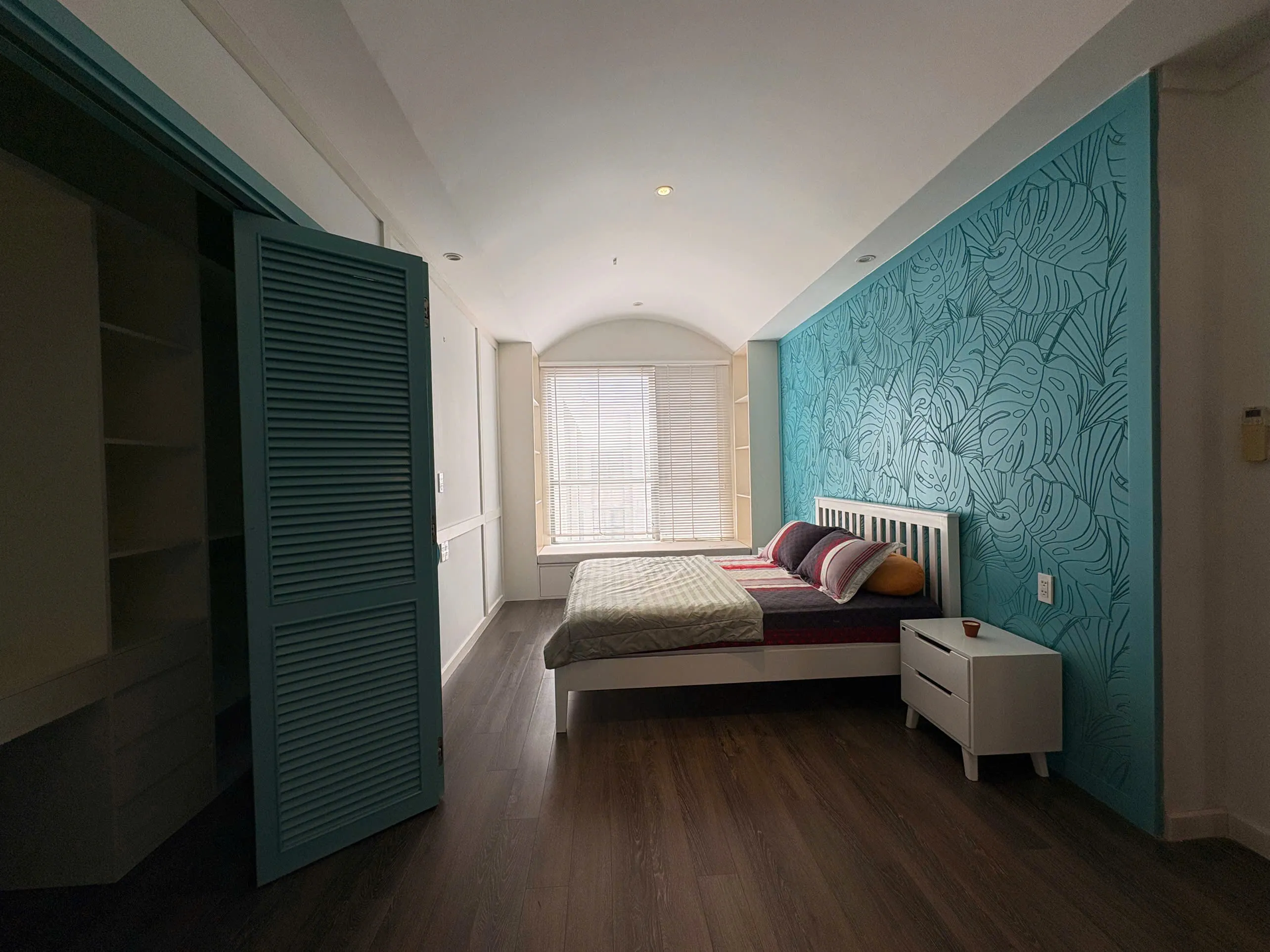 Penthouse Masteri Thao Dien For Rent 260sqm 3Beds Terrace in HCMC 4,000 USD/month