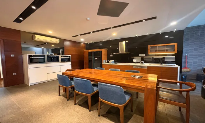 Amazing Designed Penthouse P&H Serviced Apartment For Rent in HCMC 150sqm 1,000 USD/month