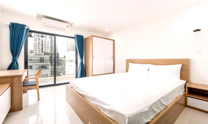 Nice Balcony Studio Apartment For Rent in Thao Dien HCMC 40sqm 460 USD/month
