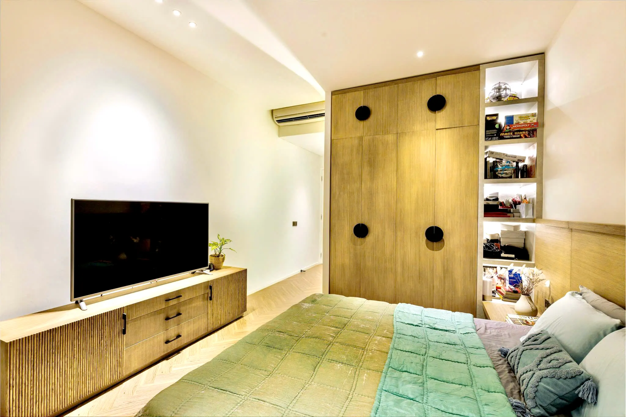 Renovation 171sqm Three Bedroom Estella Apartment For Rent in HCMC 3,600 USD/month