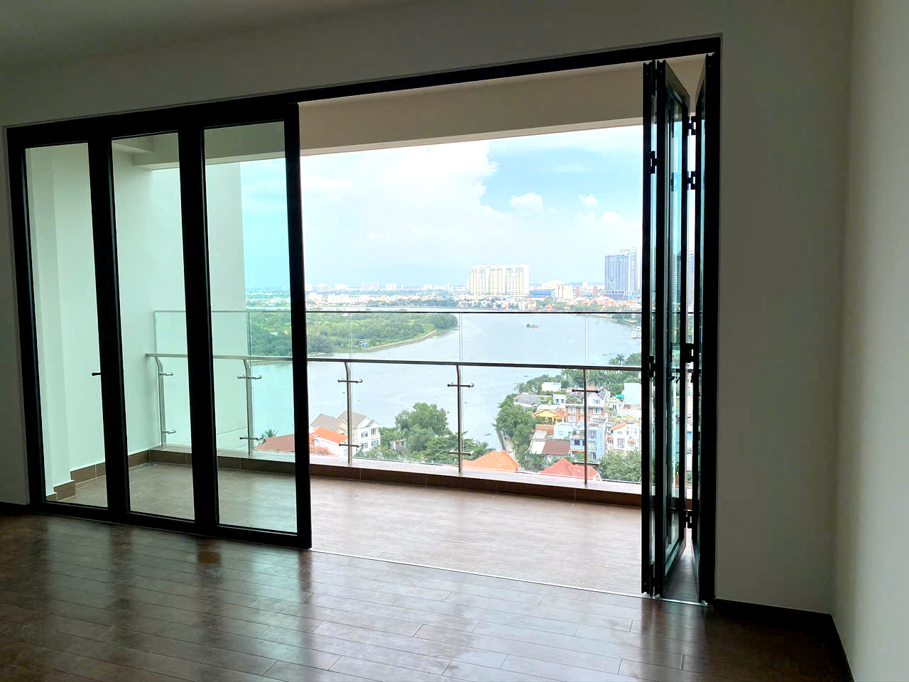 Unfurnished D Edge Apartment For Rent in Thao Dien HCMC