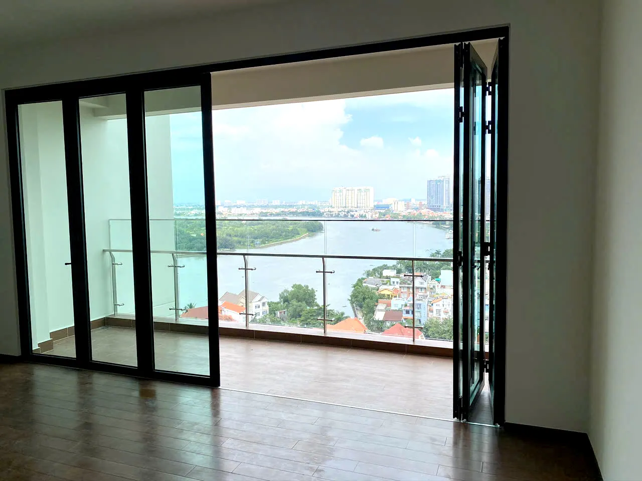 Unfurnished D Edge Apartment For Rent in Thao Dien HCMC 145sqm 3,000 USD/month