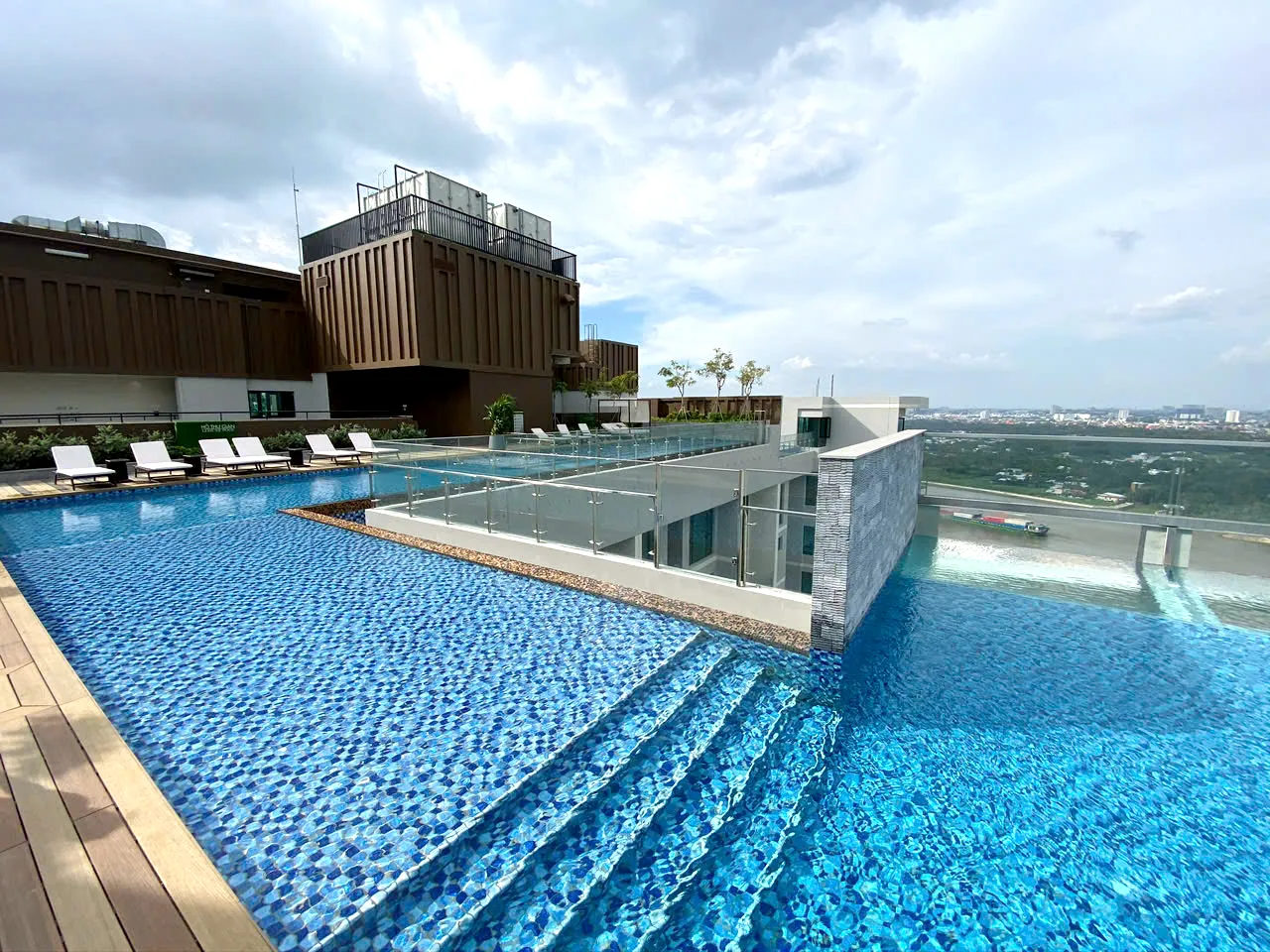 Unfurnished D Edge Apartment For Rent in Thao Dien HCMC 145sqm 3,000 USD/month