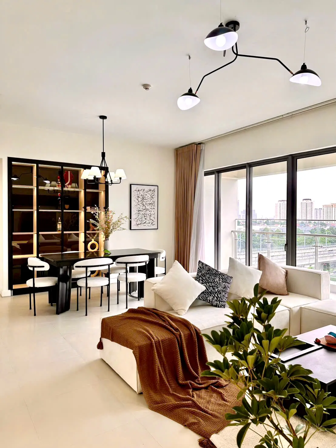 Four Bedroom New Renovation Apartment for rent in Gateway Thao Dien HCM 143sqm 3,500 USD/month