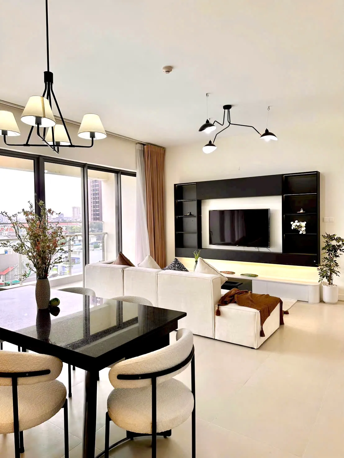 Four Bedroom New Renovation Apartment for rent in Gateway Thao Dien HCM 143sqm 3,500 USD/month