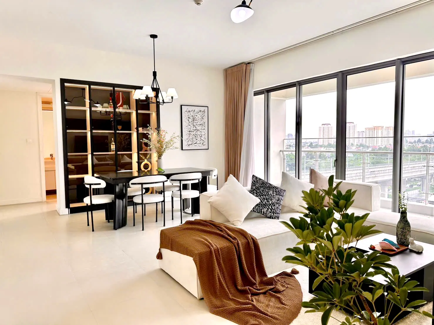 Four Bedroom New Renovation Apartment for rent in Gateway Thao Dien HCM 143sqm 3,500 USD/month