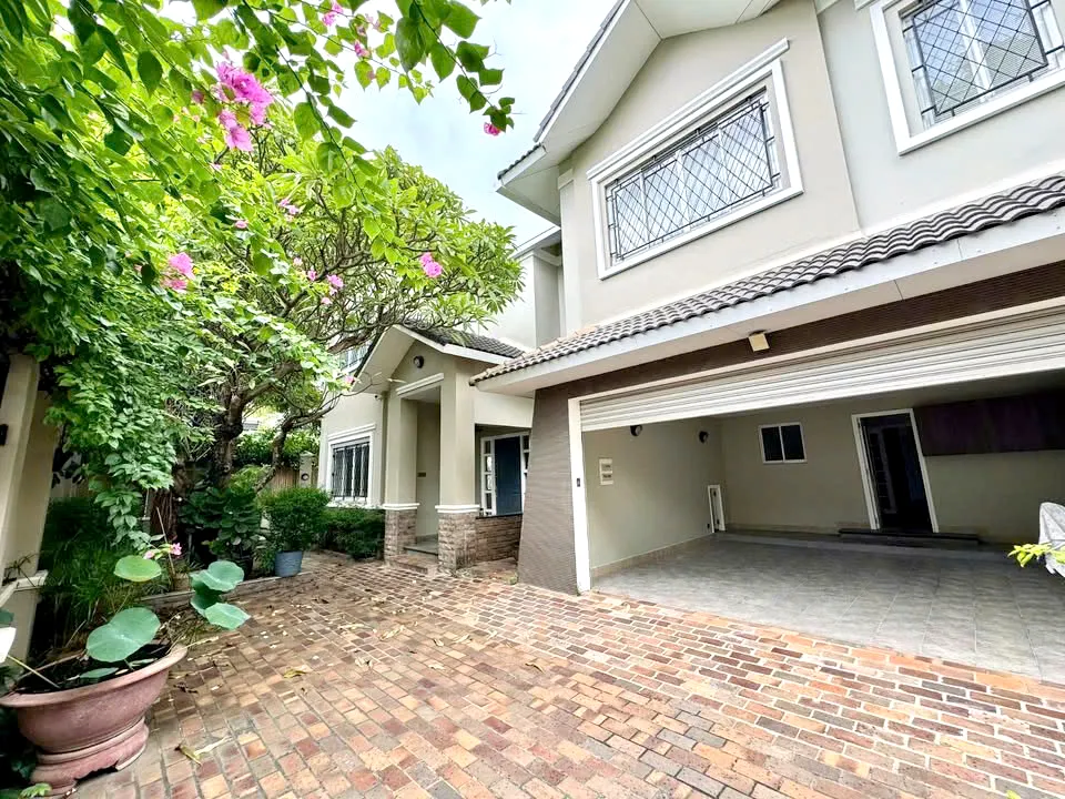 Nice Pool Villa For Rent in Tran Nao Street ABC Compound HCMC 500sqm 5,000 USD/month