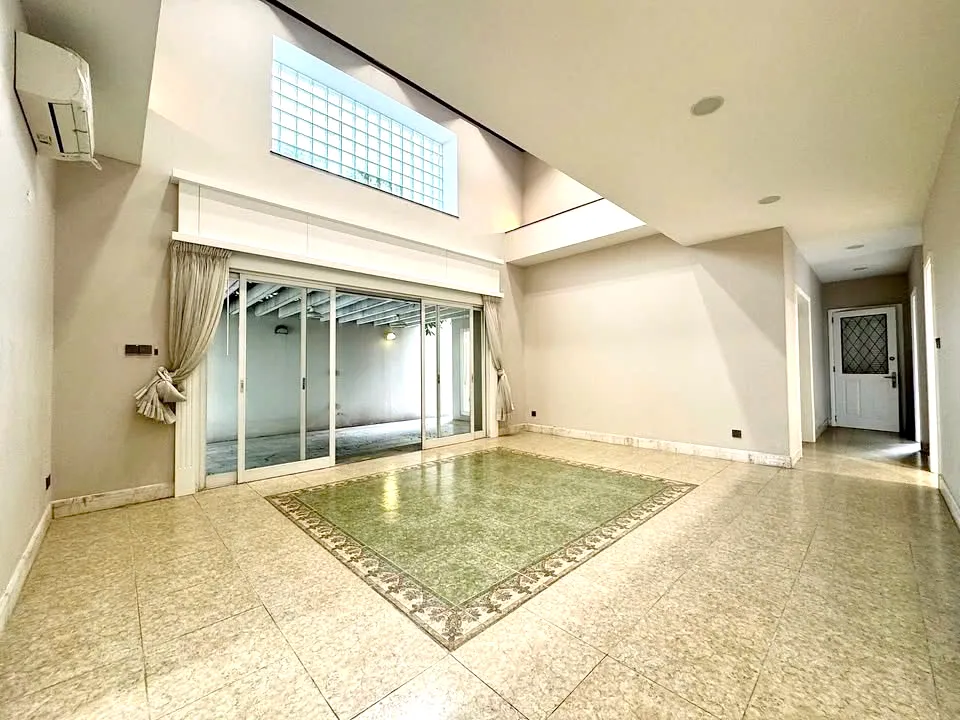 Nice Pool Villa For Rent in Tran Nao Street ABC Compound HCMC 500sqm 5,000 USD/month